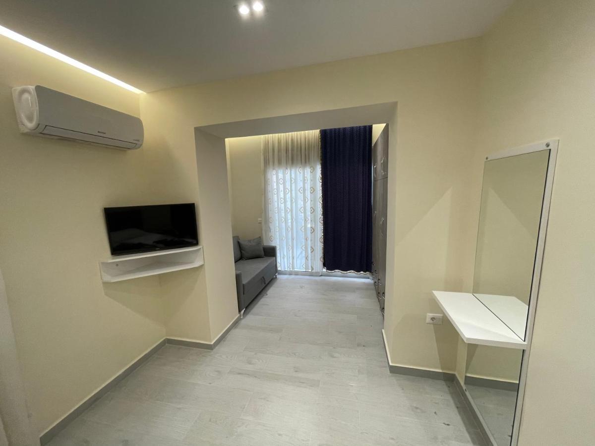 Little Cozy Apartment 4 Sarande Bagian luar foto